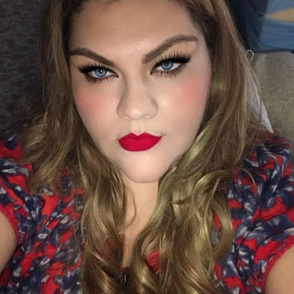 Meet your Posher, Hernandez - Picture 1 of 1